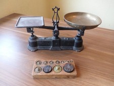 Alte Apothekerwaage