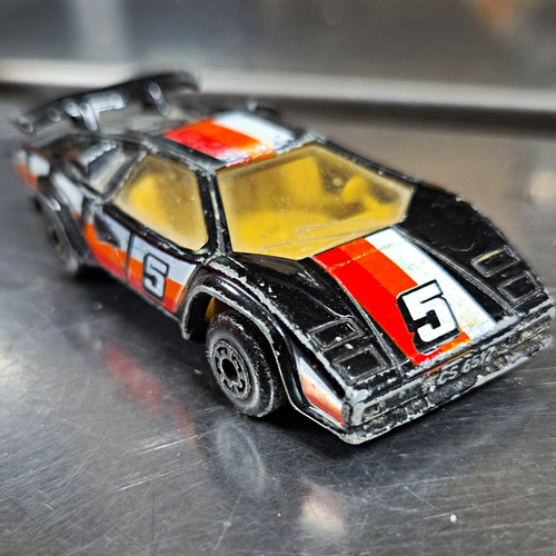 Matchbox lamborghini countach - matchbox,