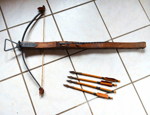 Deko armbrust mit - ,