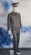 Original Russische Offizier Uniform mit  Halbsaisonmäntel Nr. 5.