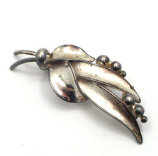 Designer Brosche aus 835er