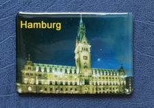 Kühlschrank und Deko Magnet Hamburger Rathaus abendlich