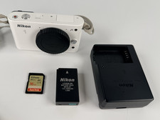 Nikon 1 J1 White Digital