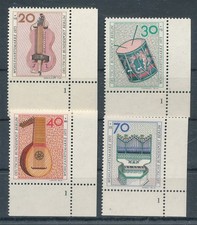857043) Berlin Bogenecken Nr.459-462** Musikinstrumente mit Formnummer 1