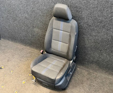 STOFF Fahrersitz VW Tiguan 5N Ausstattung anthrazit grau Sitz Sitzheizung