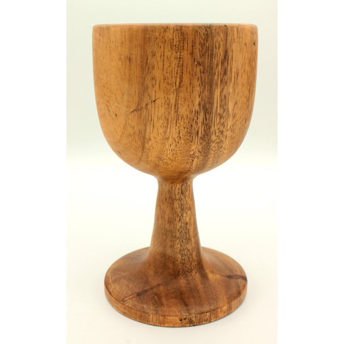 Ein kelch aus - ein, holz
