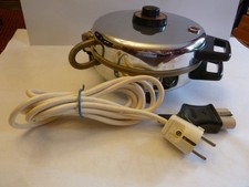 Maybaum Typ 5320 Waffelautomat Waffeleisen 1000 Watt für Herzwaffeln