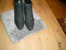  Jumex Collection schöne schwarze Stiefeletten neu ohne Etikett Größe 39 