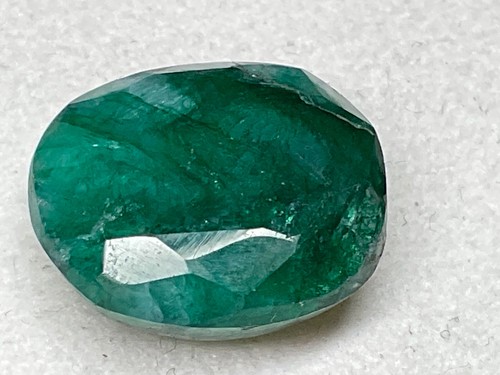 Edelstein smaragd grün - edelstein, roh