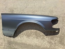  Mercedes W 126 Kotflügel vorne rechts neu für Limousine BJ.  1979 - 1991
