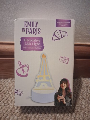 Emily paris eiffelturm - emily,