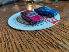 BMW 735i  E32 schwarz und 520  1 in blau   1:87 wie Herpa