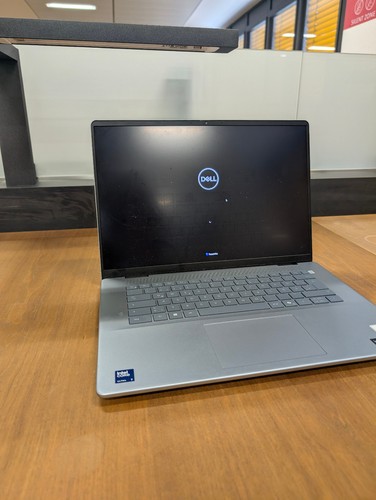 Dell inspiron plus 7640 - dell,