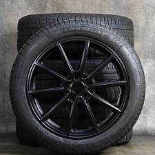Winter-Komplettsatz 5er BMW- RC-Design RC32 8x18; 5x112; ET30/245/45 R18 100V XL