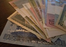 Banknotenmix  aus aller Welt