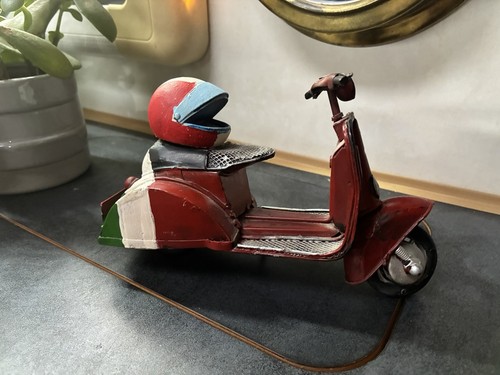 Vintage metall vespa - metall,
