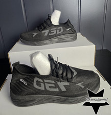 Leichter Herrenturnschuh in