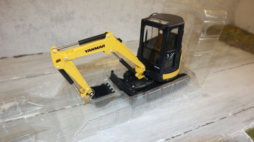 Yanmar vio35 - 1:32,,
