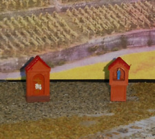 1205 - Wegkreuz, Bildstock, Marterl mit Madonna für Spur N 1:160 2 schöne Teile