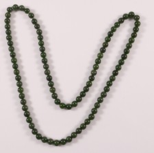 Kette Collier wohl Jade? Kugeln grün Länge 81cm
