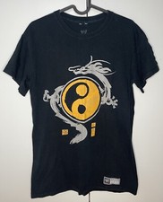 Vintage WWF ROB VAN DAM T-Shirt S Yin Yang Dragon Fly Powerful RVD WWE Wrestling