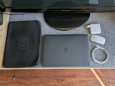 Apple MacBook Pro 15 2017 (i7, Radeon Pro 560, 16GB RAM, 500GB SSD)