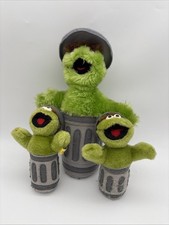 Oskar aus der Tonne Sesamstraße Plüsch Stofftier Kuscheltier Igel 1996 Set