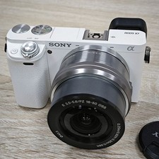 Sony Alpha A6000 24.3MP