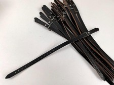 Stahlhelm Kinnriemen Wehrmacht. Eiserne Beschläge, feldgrau lackiert. Für Stahlh