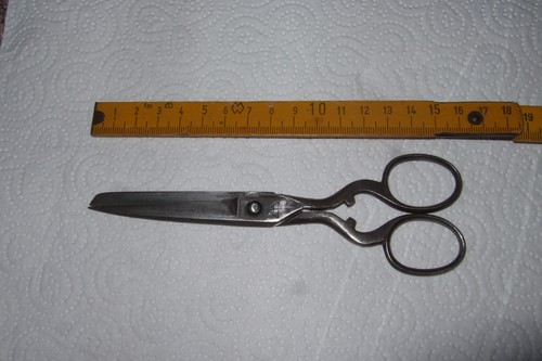 Kleinere schere cm - kleinere,