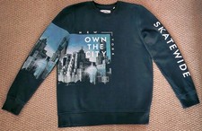 Sweatpullover Pullover Here