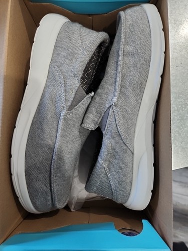 Reef coast slip ons - ons., new