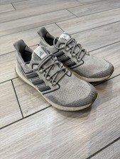 Adidas Ultraboost 5 DNA