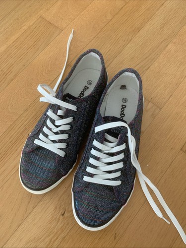 Blau glänzende sneaker - blau,
