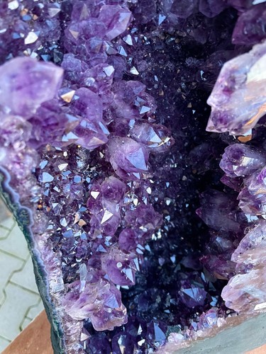 Amethyst druse geode - ,