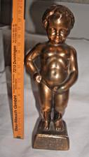 Manneken Pis Brüssel Bruxelles große Figur 20,5 cm hoch Metall kupferfarben - Sa