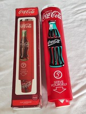 Aus einer Auflösung: toller alter Coca Cola Becher Spender 2002
