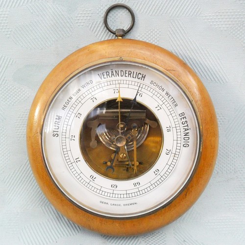 Uraltes großes barometer - barometer, von