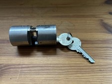 ￼ Rund Zylinder Von BKS durchmesser 32 Mm, Länge 66 Mm