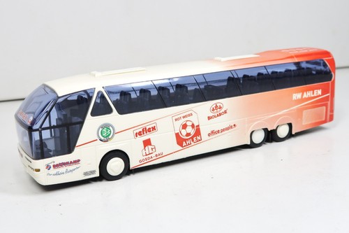 Awm 56171 mannschaftsbus - 1:87,