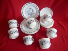 70er Vintage ARCOPAL 6 Frühstücksgedecke Teller Tasse Untere blaue Blume Zwiebel