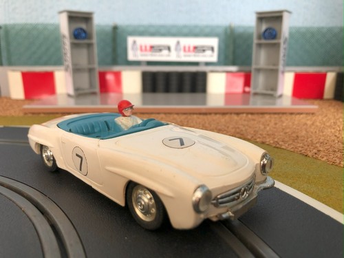 Scalextric oldtimer mercedes - scalextric,