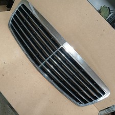 Mercedes-Benz W211 Grill
