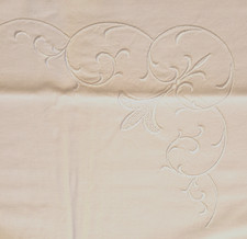 besticktes Kopfkissen