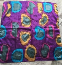 INDISCHES HALSTUCH | GRÖßE: 100 x 100 cm | NEU (ohne Etikett)