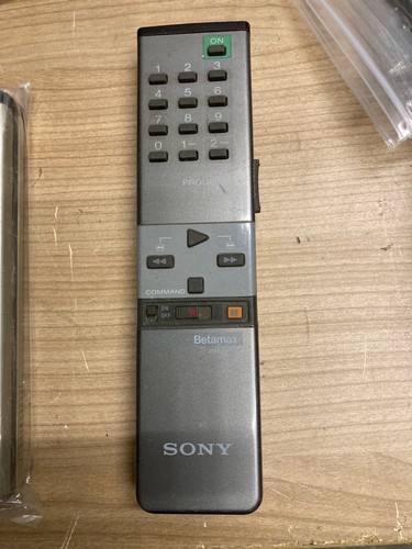 Sony rmt 231 - for,