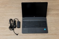 HP 250 G8 SP Intel Core i3-1115G4 39,6cm 15,6Zoll FHD 8GB 512GB SSD WLAN