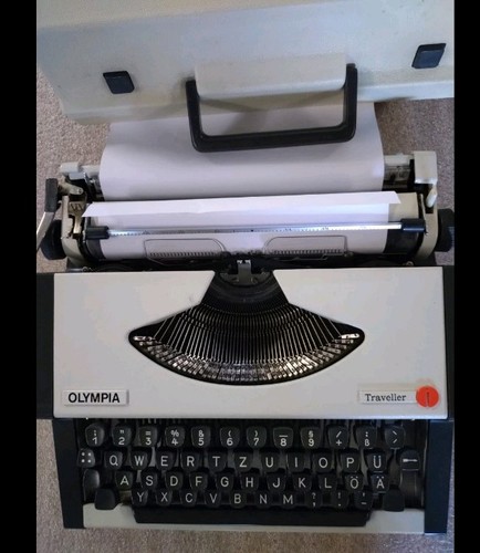 Schreibmaschine olympia - schreibmaschine,