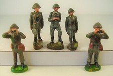 Masse - Hohlplastik NVA Soldaten aus DDR Zeit mit Fernglas