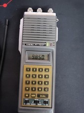 Yaesu FT 708R AFU Handfunkgerät mit Handmikrofon und Ledertasche